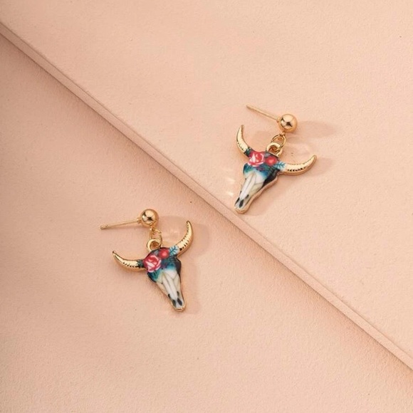 Long Horn Steer Cow Bull Head Dangle Earrings - Picture 2 of 3